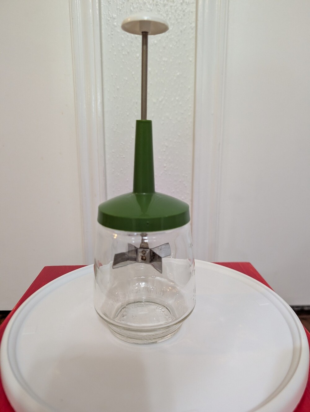 Vintage Federal Housewares Avocado Green Lid & Glass Nut & Food Chopper 2 Cups